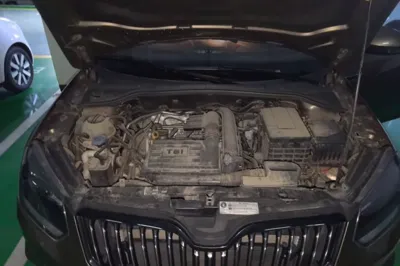 Skoda Yeti 2017, 73700 км, за 44431.19 CNY - фото 21