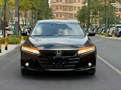 Honda Accord 2023, 30000 км, за 105800 CNY