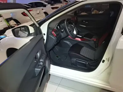 Nissan Bluebird 2019, 59100 км, за 40300 CNY - фото 16