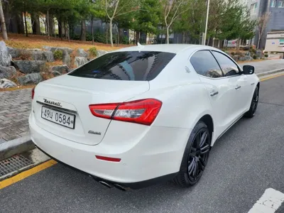 Maserati Ghibli 2014, 208000 км, за 8900000 KRW