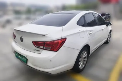 Buick Verano 2018, 44200 км, за 47531.4 CNY
