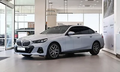 BMW 5-Series · 2025 год