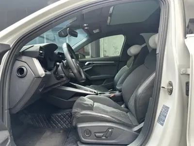 Audi A3 2023, 42000 км, за 158000 CNY