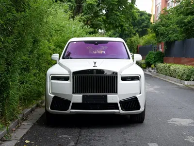 Rolls-Royce Cullinan 2026, 4000 км, за 8390000 CNY - фото 2