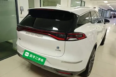 BYD Tang New Energy 2018, 23100 км, за 83791.77 CNY - фото 6