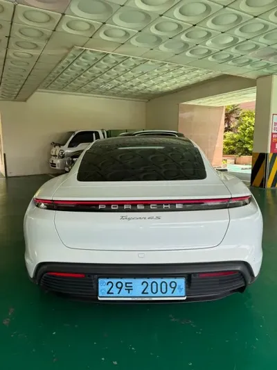 Porsche Taycan 2021, 57500 км, за 95000000 KRW - фото 2