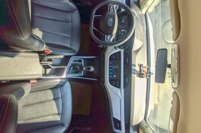 Geely Auto Vision X3 2020, 59700 км, за 35063.93 CNY - фото 12