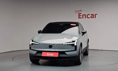 Volvo EX30 2025, 5493 км, за 40500000 KRW