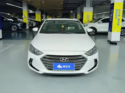 Hyundai Elantra 2016, 128200 км, за 25000 CNY