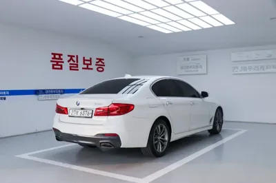 BMW 5-Series 2018, 93190 км, за 24900000 KRW
