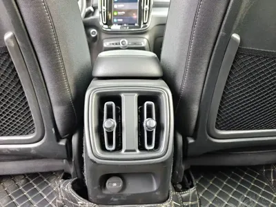 Volvo XC40 2023, 30000 км, за 89900 CNY - фото 20