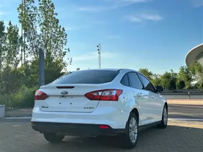 Ford Focus 2015, 110000 км, за 15000 CNY