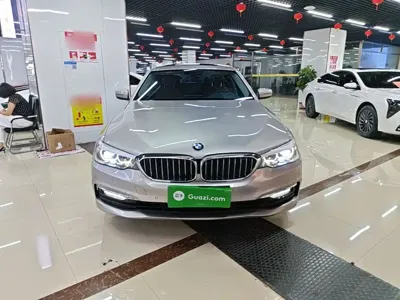 BMW 5 Series 2017, 55400 км, за 128300 CNY