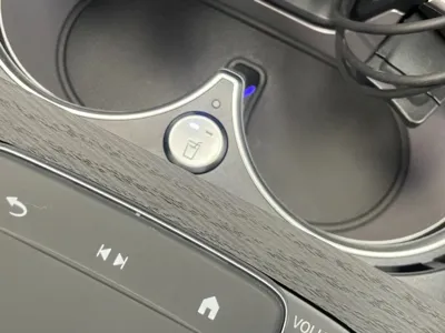 Mercedes-Benz GLE-Class 2025, 9000 км, за 90210000 KRW - фото 20
