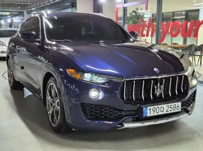 Maserati Levante · 2017 год