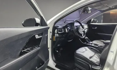 Kia Niro 2017, 85601 км, за 13900000 KRW - фото 10