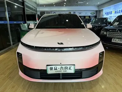 Li Auto Li L6 2025, 18300 км, за 189800 CNY
