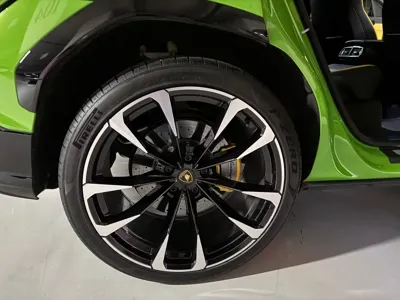 Lamborghini Urus 2024, 3500 км, за 350000000 KRW - фото 5