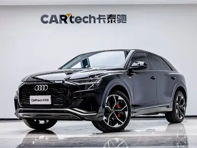Audi Q8 2023, 59200 км, за 378000 CNY