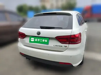 Volkswagen Gran Lavida 2015, 87500 км, за 24400 CNY