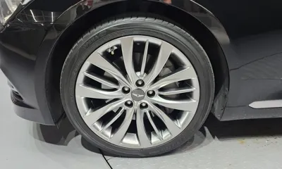 Hyundai Genesis 2016, 104920 км, за 12500000 KRW - фото 5