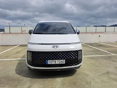 Hyundai Staria · 2025 год