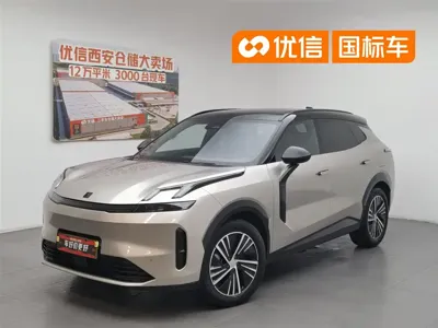 Lynk & Co 08 EM-P · 2024 год