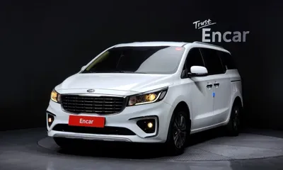 Kia Canival · 2020 год