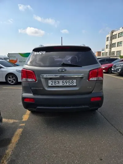 Kia Sorento 2012, 334867 км, за 2900000 KRW