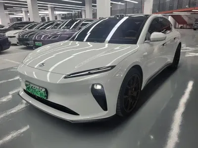 Nio ET5 · 2023 год