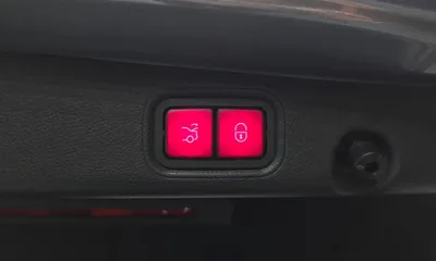 Mercedes-Benz E-Class 2019, 68498 км, за 21900000 KRW - фото 28