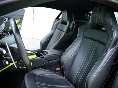Aston Martin V8 Vantage 2018, 35200 км, за 838000 CNY - фото 23