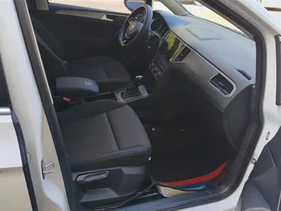 Volkswagen Golf Sportsvan 2018, 27700 км, за 49500 CNY - фото 8