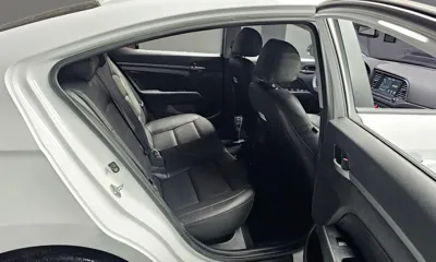 Hyundai Avante 2018, 154437 км, за 7300000 KRW - фото 12