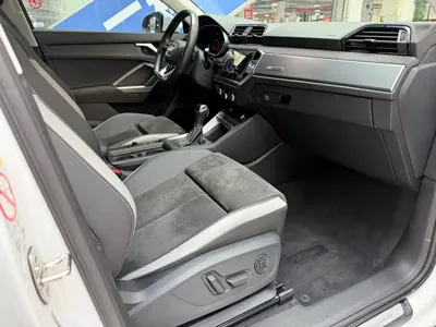 Audi Q3 2022, 66000 км, за 148800 CNY - фото 20