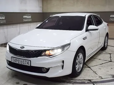 Kia K5 · 2016 год