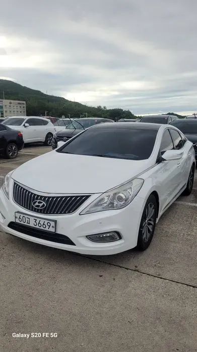 Hyundai Grandeur · 2012 год