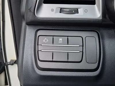 KG_Mobility_Ssangyong TIBOLI 2016, 197319 км, за 3600000 KRW - фото 20