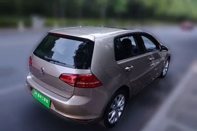 Volkswagen Golf 2015, 69900 км, за 49448.43 CNY - фото 6