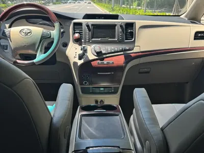 Toyota Sienna 2014, 135000 км, за 95000 CNY - фото 23