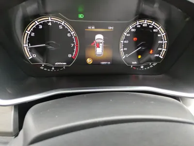 Geely Auto Coolray 2021, 16900 км, за 104119.3 CNY - фото 11