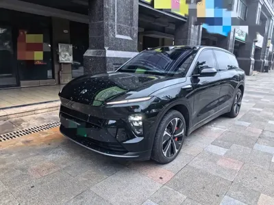 Nio ES8 · 2023 год