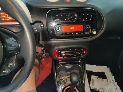Smart Smart Fortwo 2018, 64000 км, за 50800 CNY - фото 13