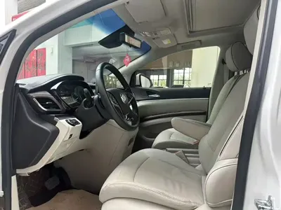 Buick GL8 2021, 60000 км, за 98000 CNY