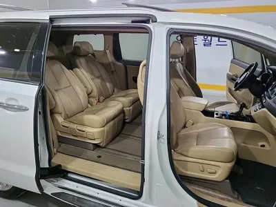 Kia Canival 2016, 168907 км, за 11900000 KRW - фото 14