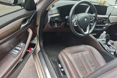 BMW 5 Series 2018, 100600 км, за 147620.08 CNY - фото 13