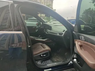 BMW X7 2022, 77500 км, за 476800 CNY - фото 8