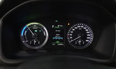Hyundai Sonata 2018, 122094 км, за 12900000 KRW - фото 8