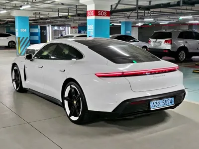 Porsche Taycan 2021, 44050 км, за 99000000 KRW - фото 6