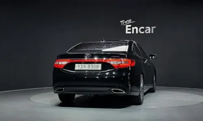 Hyundai Grandeur 2013, 123113 км, за 5500000 KRW
